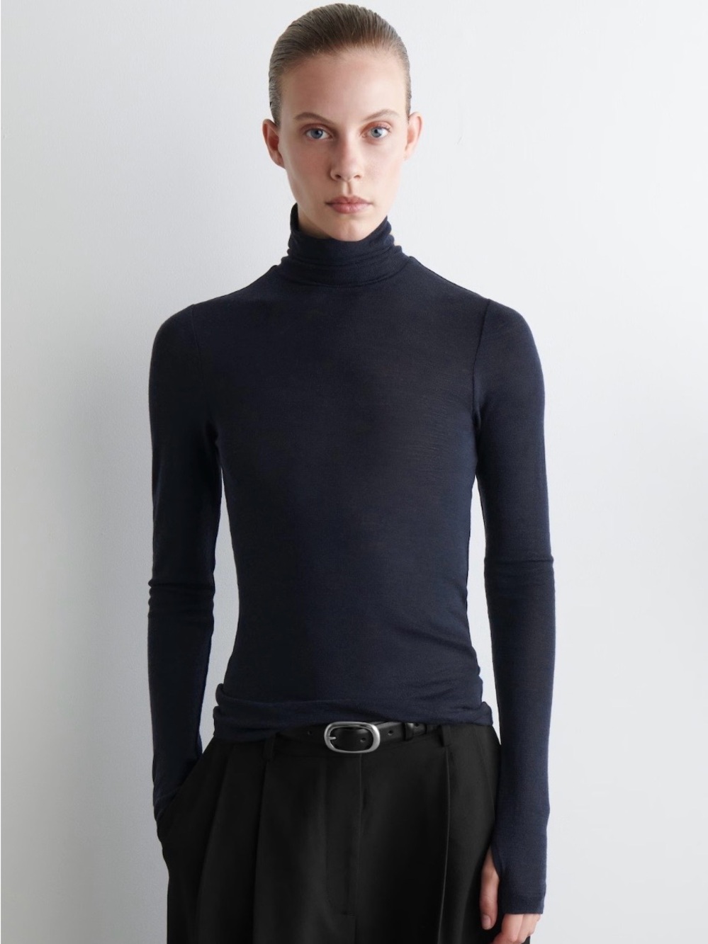NWOT COS Merino Wool Turtleneck